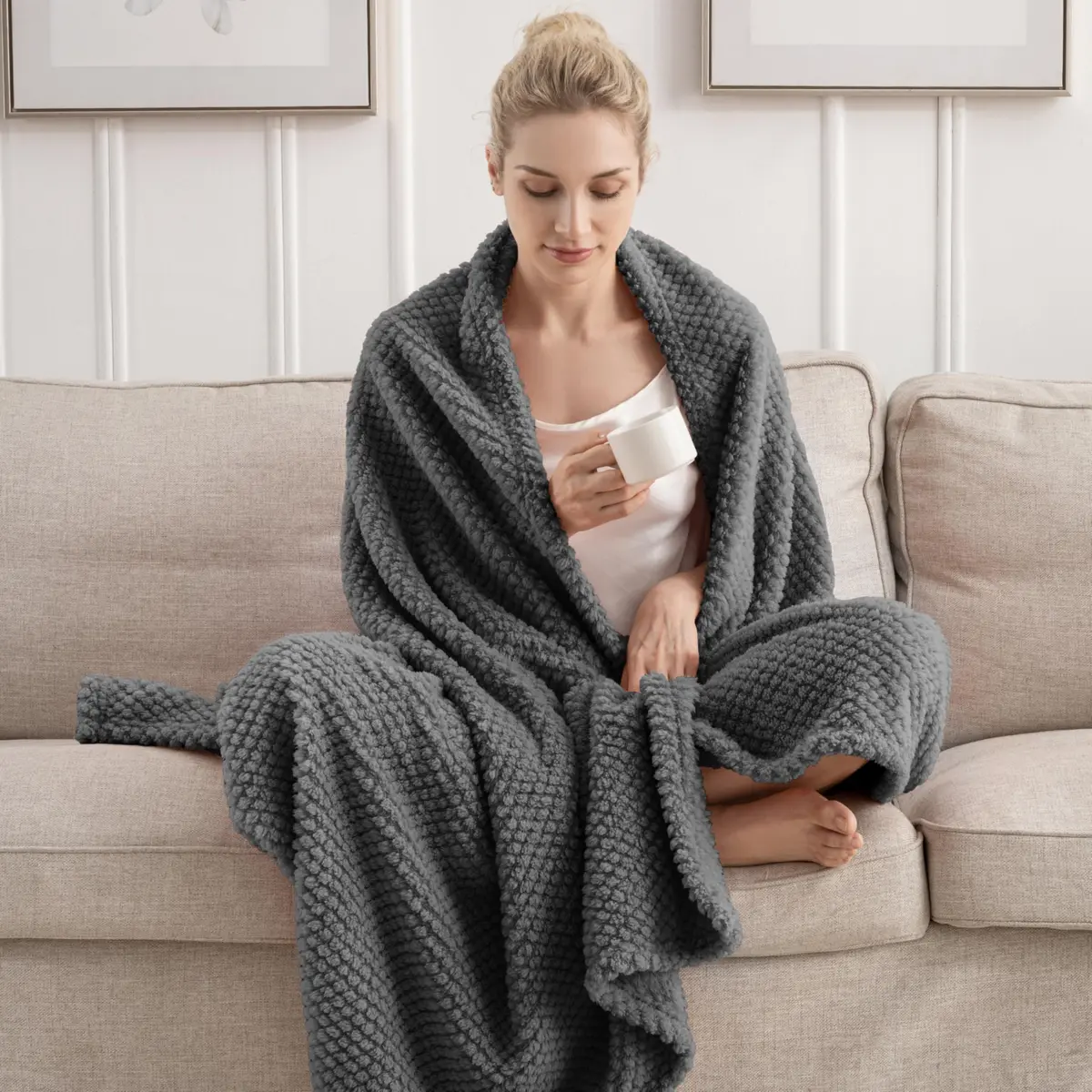 Jungle Star Super Soft Large Queen Blanket 204x204 cm (90x90 in) | Cozy Fleece Fluffy Blanket for Aesthetic Home Decor - view 4