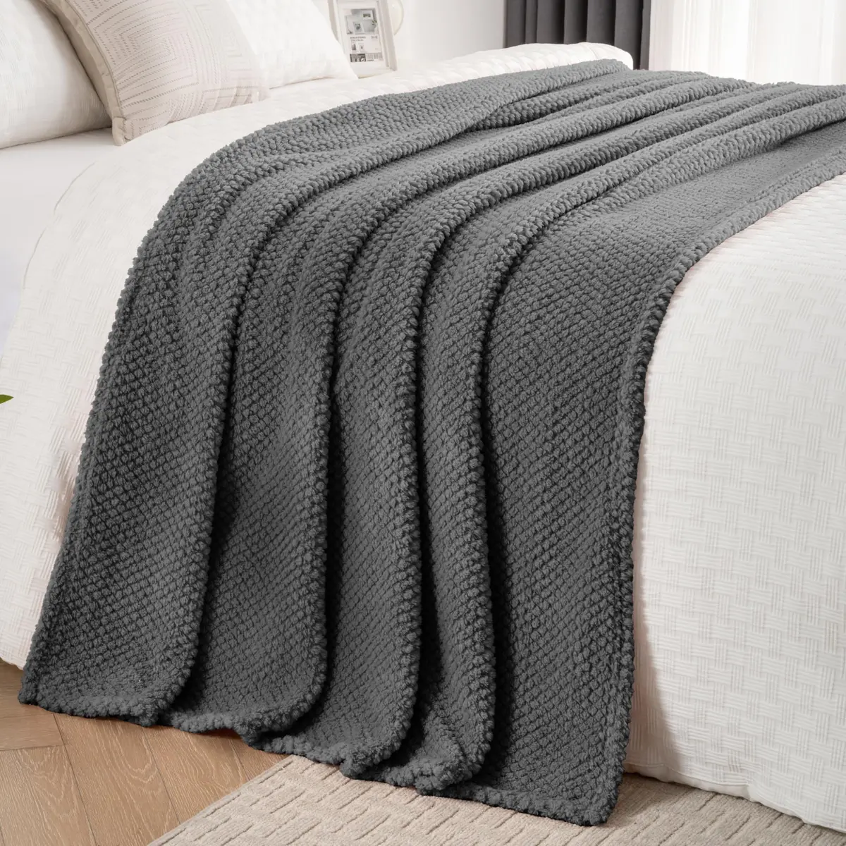 Jungle Star Super Soft Large Queen Blanket 204x204 cm (90x90 in) | Cozy Fleece Fluffy Blanket for Aesthetic Home Decor - view 6