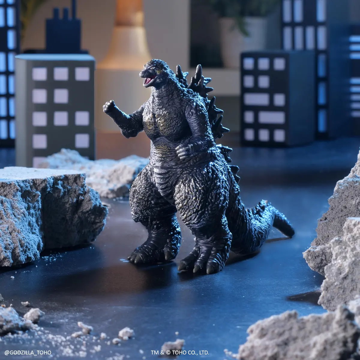 Bandai Namco Godzilla Minus One - Godzilla 2023, 5" Soft Vinyl Deluxe Kaiju Figure | Durable, Articulated, Play & Display Ready - view 8
