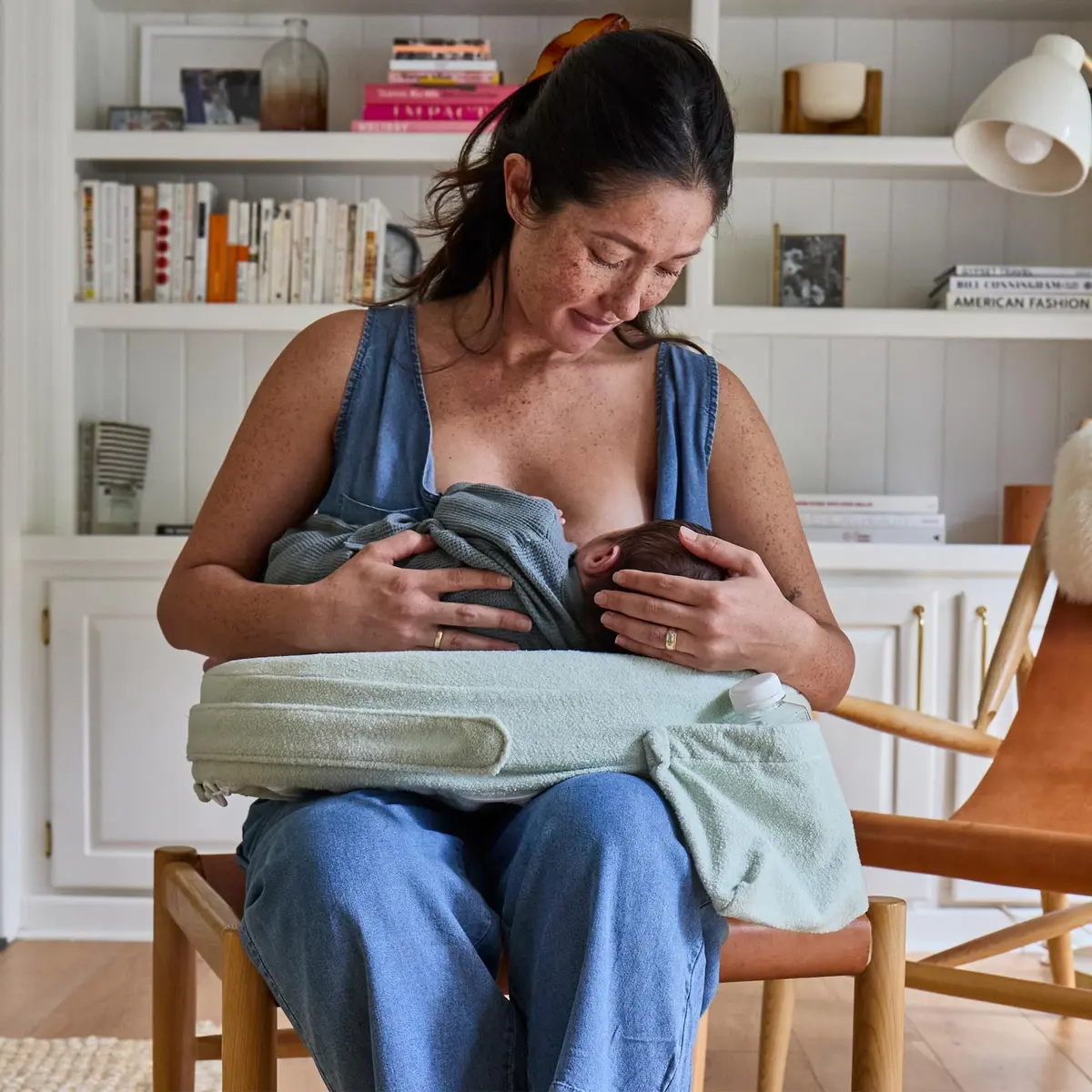 My Brest Friend Nursing Pillow - Deluxe - Spring Green | Ergonomic Support for Breastfeeding (120 chars) - view 2