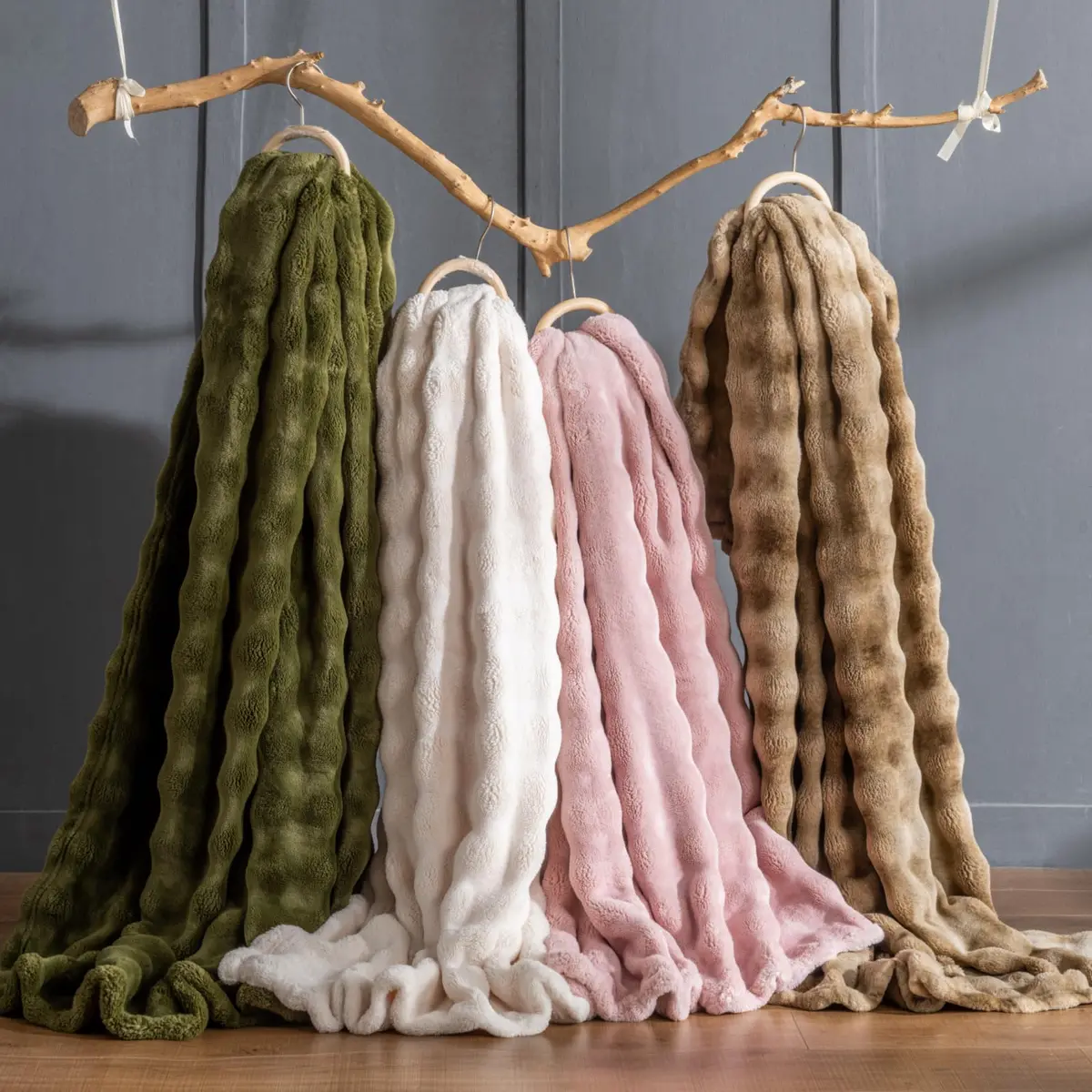 Jungle Star Pink Faux Fur Bubble Throw Blanket 127x152 cm (50"x60") | Soft Fluffy Plush for Couch & Bed - view 3