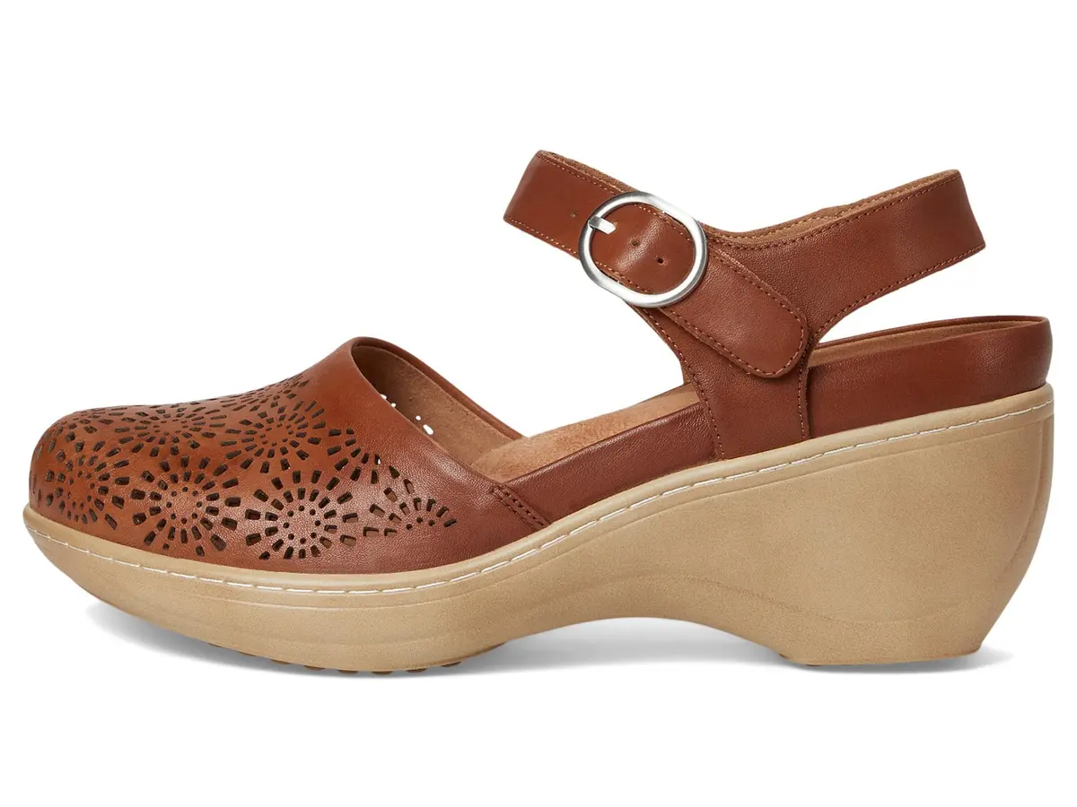 SoftWalk Womens Mabelle Perf Luggage 10 Narrow | Leather Casual Shoes for Women - view 4