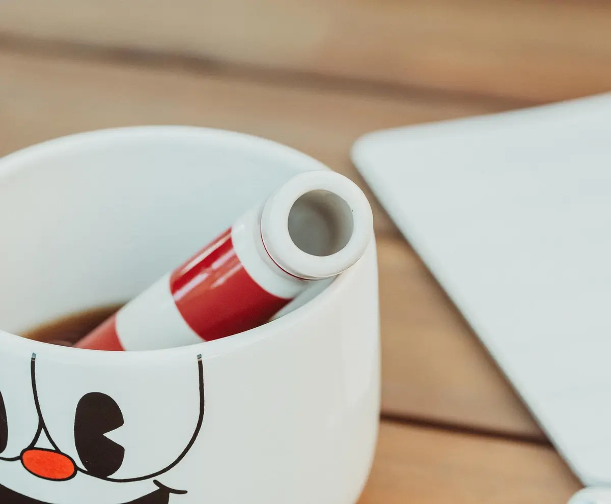 Toynk Cuphead Ceramic Coffee Mug and Straw | 20 Ounces | Official Cartoon Character - view 6