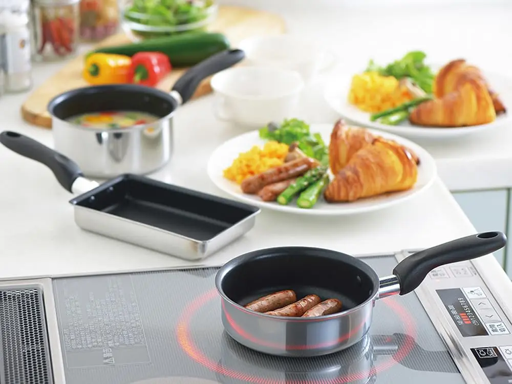 タマハシ(Tamahashi) Petit Cook PC-14F IH Compatible Frying Pan 14cm | Double-Walled Aluminum with Fluorine Coating - view 2