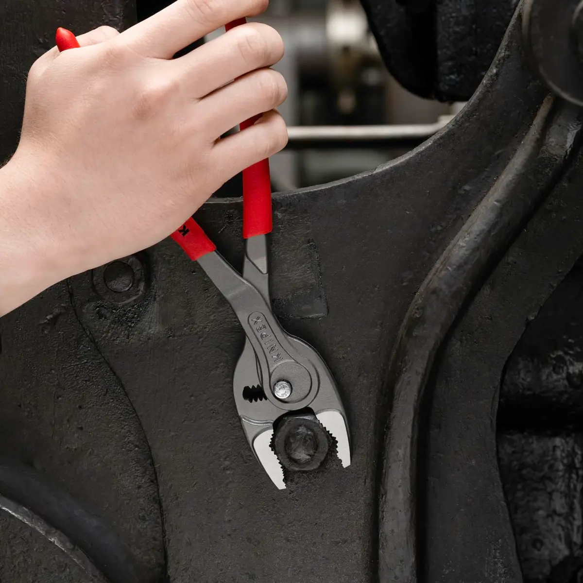 KNIPEX TwinGrip Pliers, 10-inch (25.4 cm) | Grips Stripped Screws & Bolts - view 4