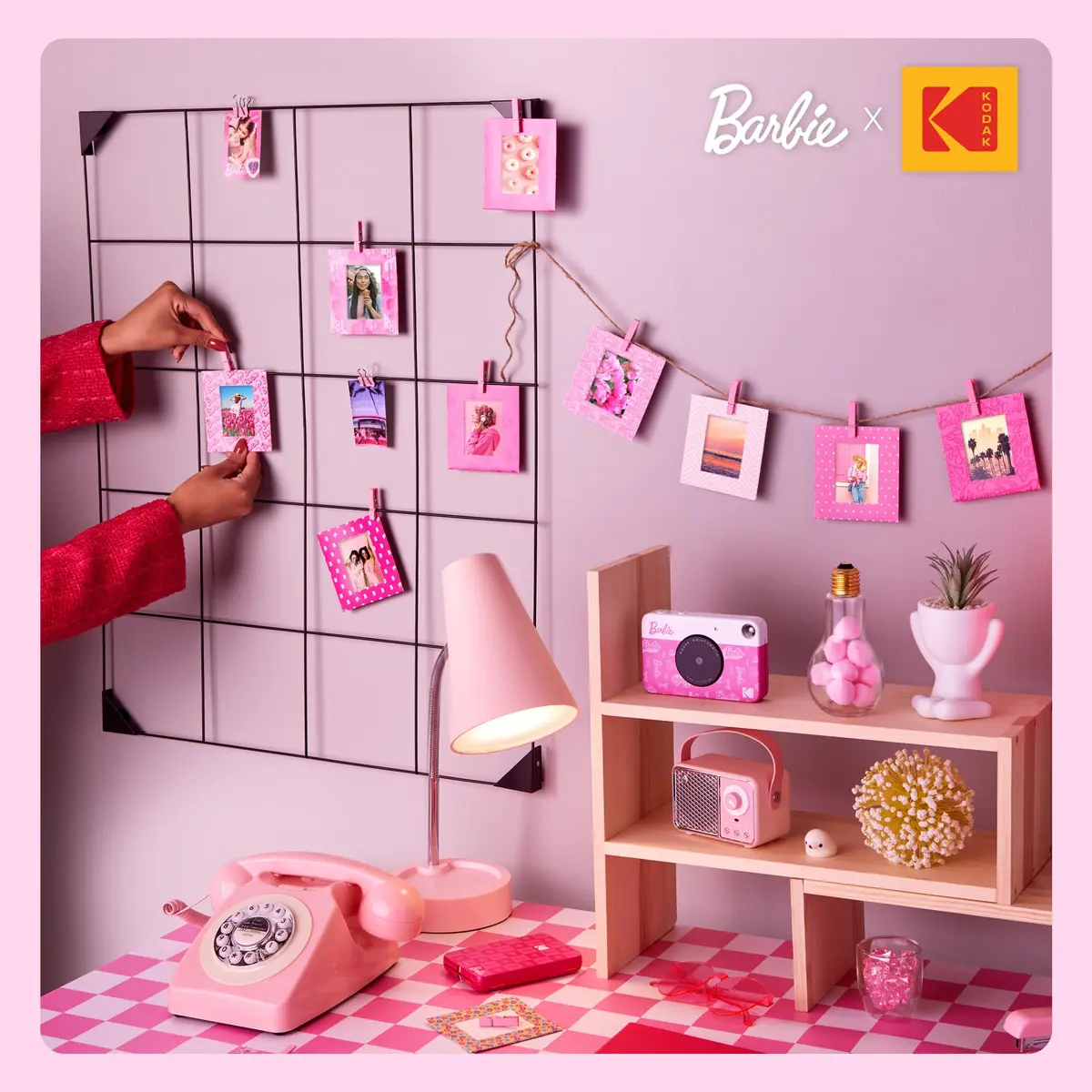 Kodak x Barbie Hanging Square Frames for Zink 2x3 Photo Projects (10 Frames) - view 6
