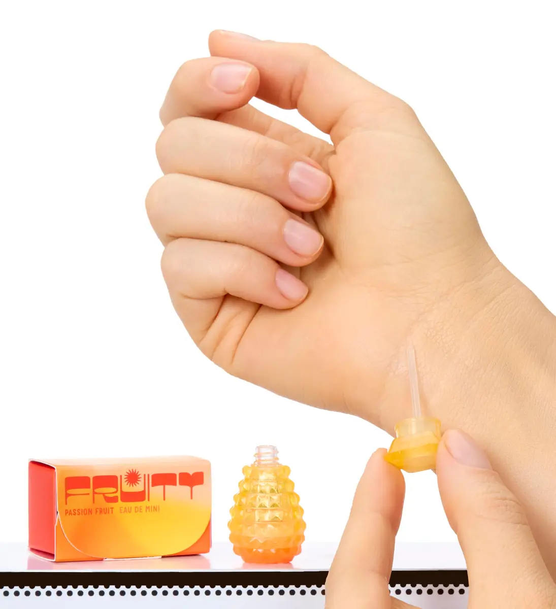 MGA's Miniverse Make It Mini Fragrances | DIY Collectible Perfume Set for Kids 8+ - view 7