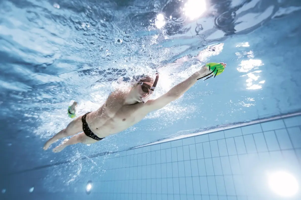 Arena Elite Finger Swimming Paddles Small Plum Purple/Arctic Lime | Improve Stroke Technique & Forearm Power - view 8