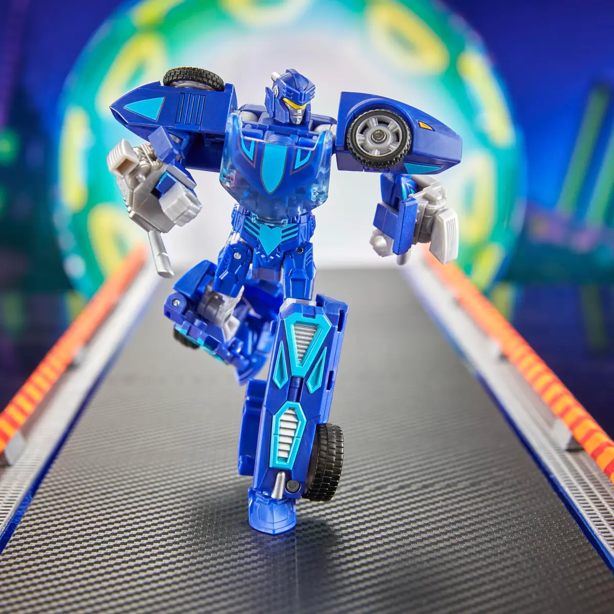 Transformers Collaborative Hot Wheels x Twin Mill Deluxe Class 5-Inch Robot Action Figure Converts to Racecar | Ages 8+ - view 5