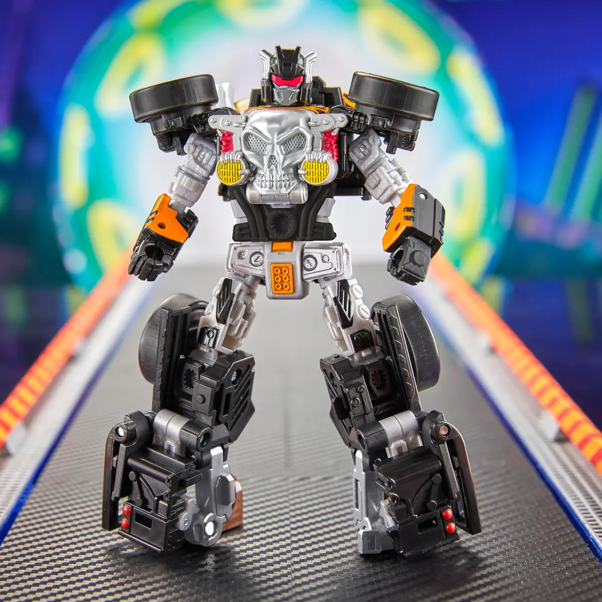 Transformers Collaborative Hot Wheels x Bone Shaker Deluxe Class 5-Inch Robot Action Figure Converts to Car | Ages 8+ - view 5