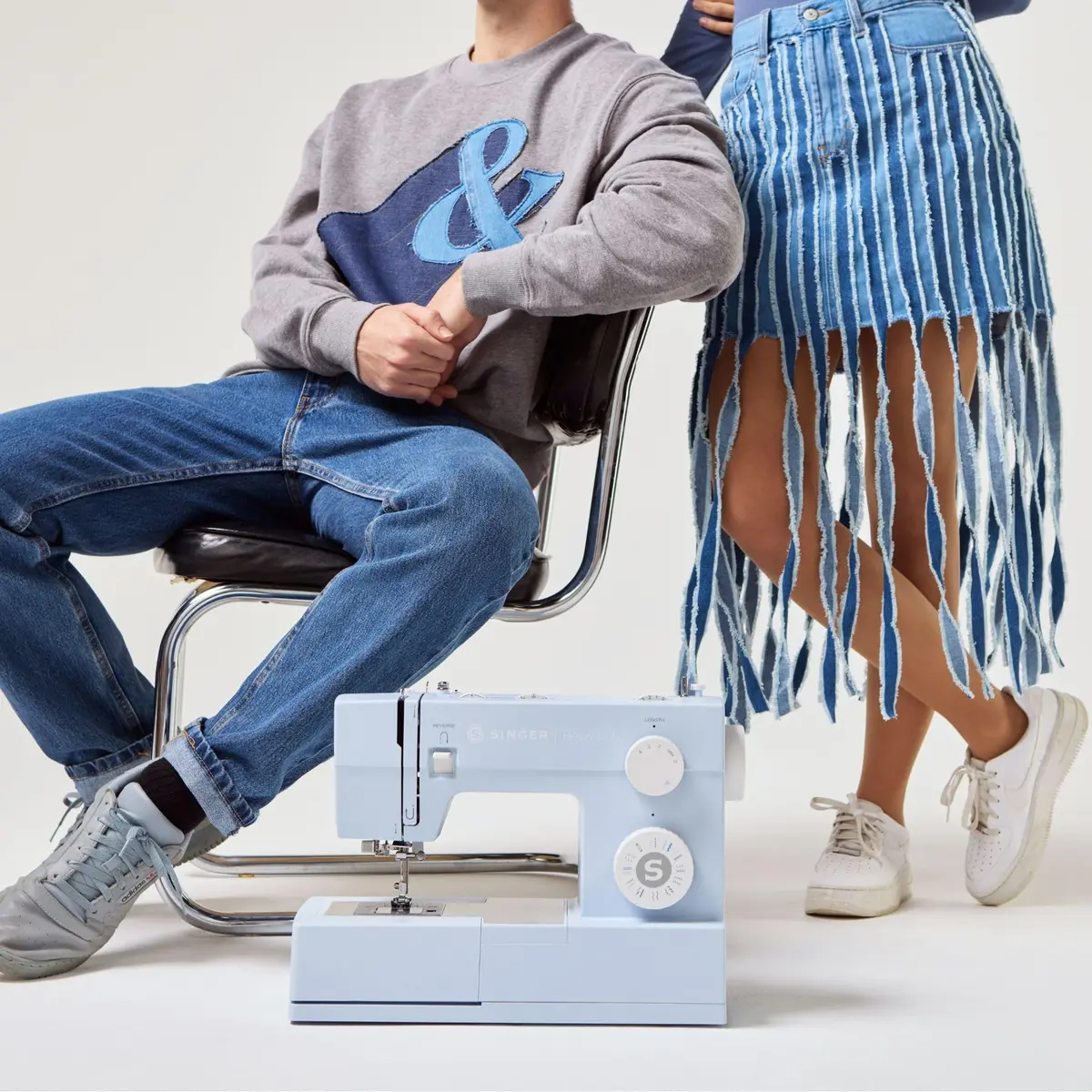 SINGER Heavy Duty 4423 Sewing Machine | 97 Stitch Applications, 50% More Power, Fast & Durable (120 chars) - view 7