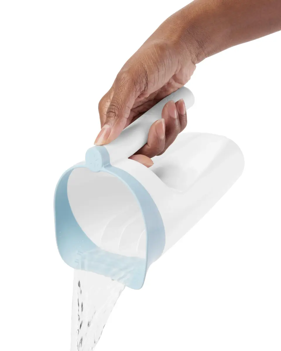Skip Hop Wave Waterfall Bath Rinser Cup White | Gentle Pour for Tear-Free Rinsing - view 4