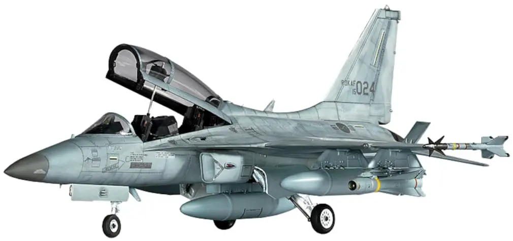 Academy 12366 1/48 Korea FA-50 Light Combat Bomber Model | Precision Aircraft Kit for Hobbyists - main product image