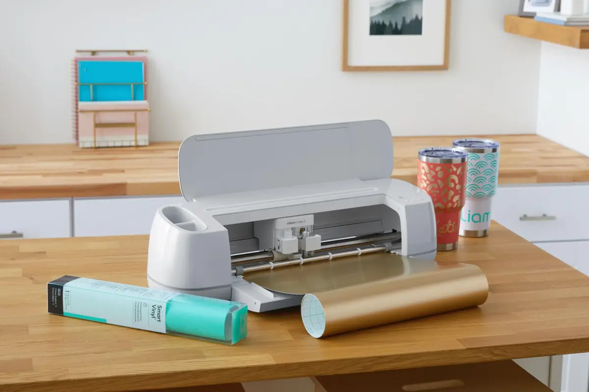 Cricut Smart Permanent Vinyl, Matte Metallic Silver - 3-Pack of 3ft Rolls (13"x36") - Matless Cutting - view 4