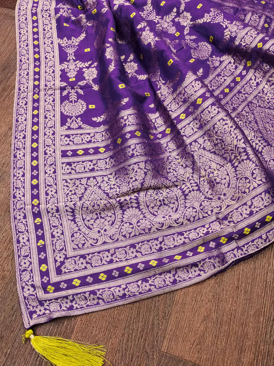 TRENDMALLS Women's Banarasi Silk Dupatta 2.25m Purple | Ethnic Floral Zari Weave - view 3