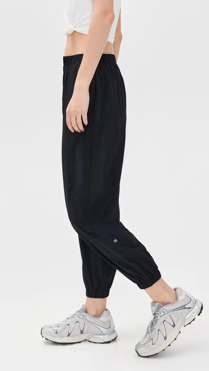 Splits59 Megan Woven Nylon Joggers Black | Lightweight, Breathable & Moisture-Wicking Active Pants - view 4