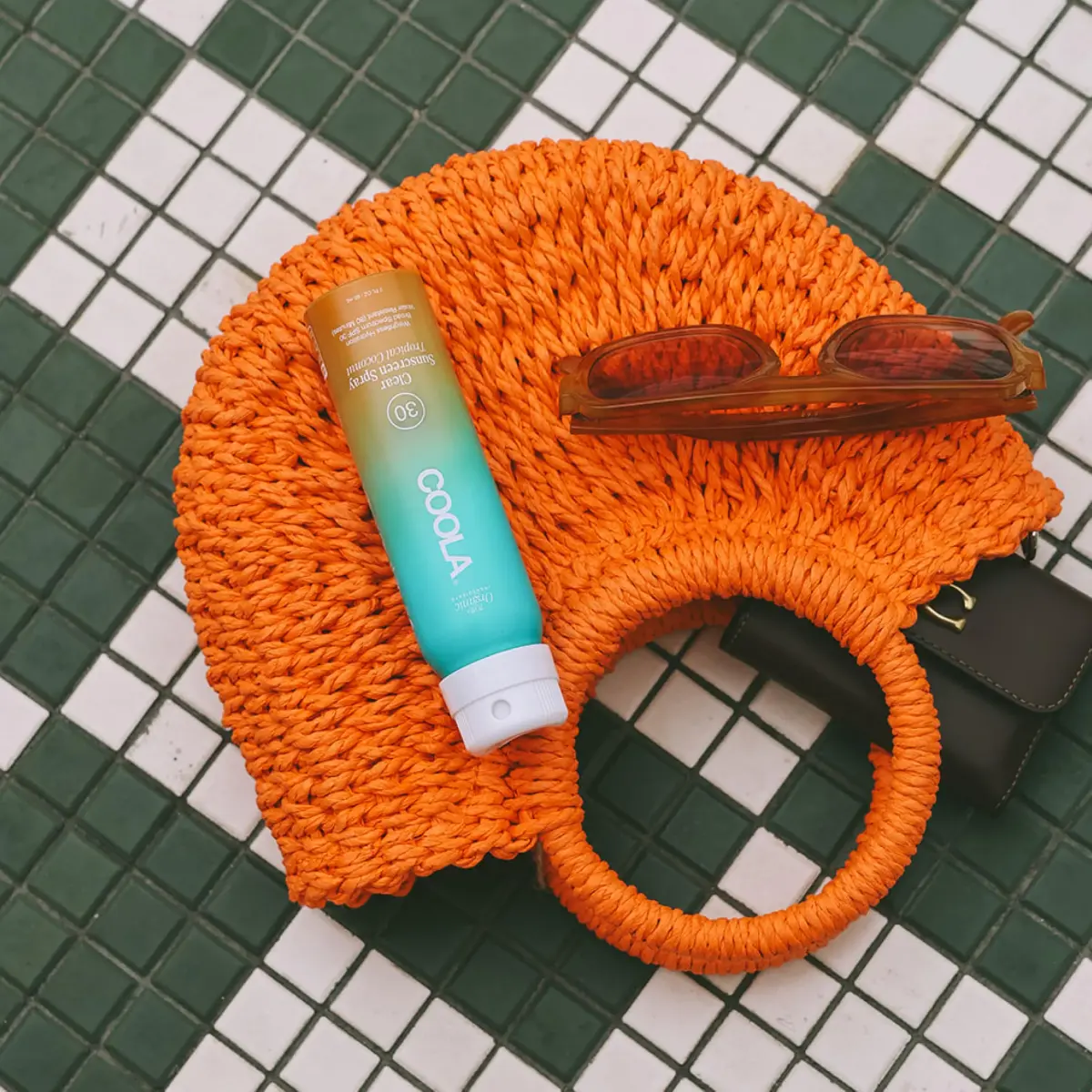 COOLA Clear Sunscreen Spray SPF 30 Tropical Coconut Scented 59ml (2 fl oz) | Reef Compliant, Water Resistant 80 Min - view 3