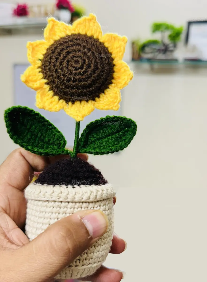 Divyakosh Handmade Crochet Sunflower Potted Plant 16.5cm (6.5in) | Hand-Woven Daisy Knitted Flower Decor - view 2