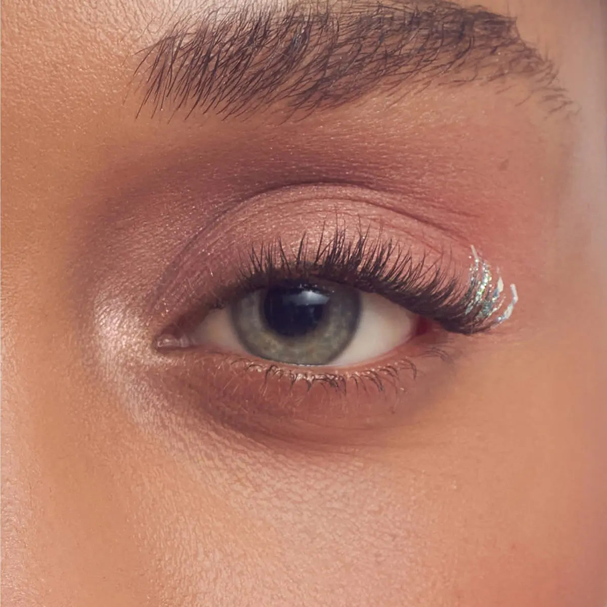 FALSCARA WICKED X False Eyelashes Natural Volume | Blue Glitter, 10 Clusters, 8-10mm, Reusable, DIY Lash Kit with Mini Bond & Applicator - view 6