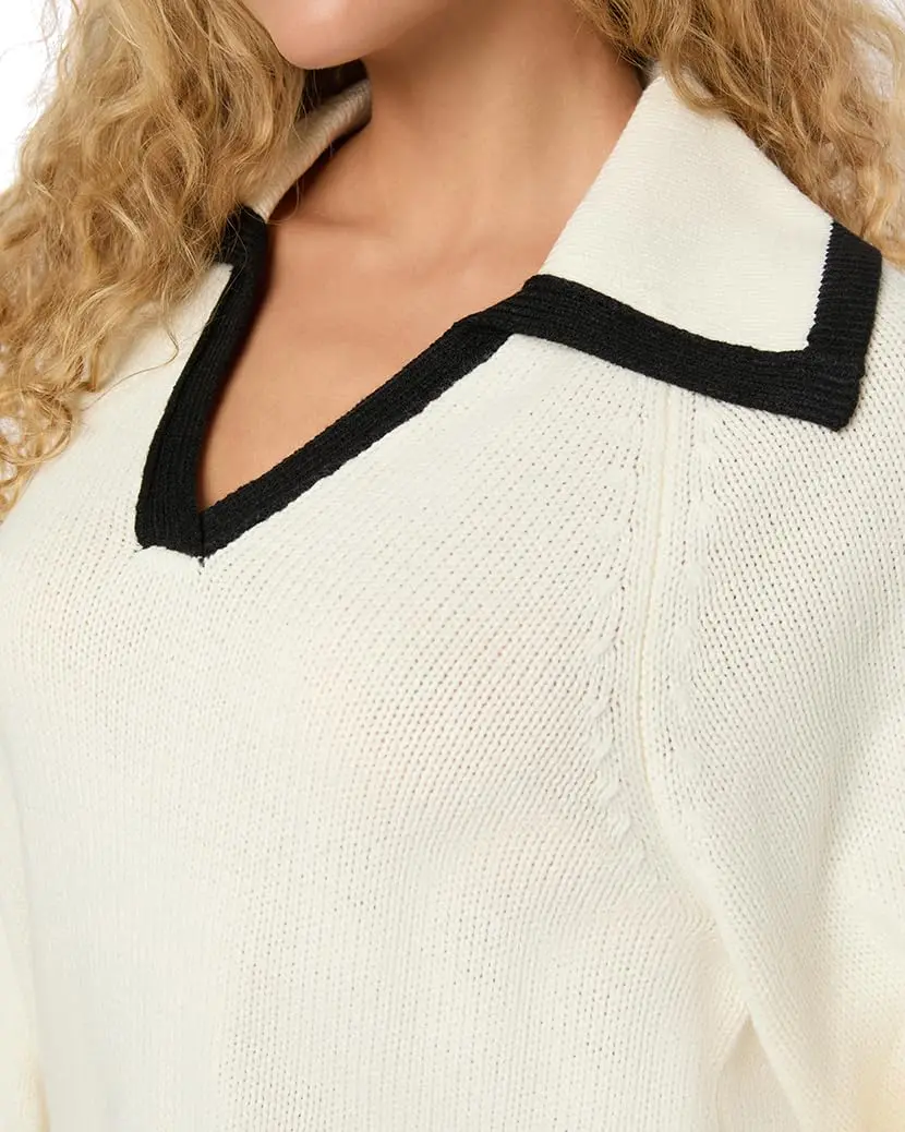 WEWOREWHAT Collar V Neck Sweater | Oversized Fit, Polyester Blend, Medium - view 3