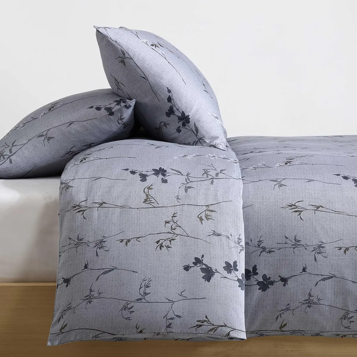 Calvin Klein Queen Duvet Cover Set with Shams | Cotton Sateen, Modern Botanical Design, Breathable & Durable (70-120 chars) - view 4
