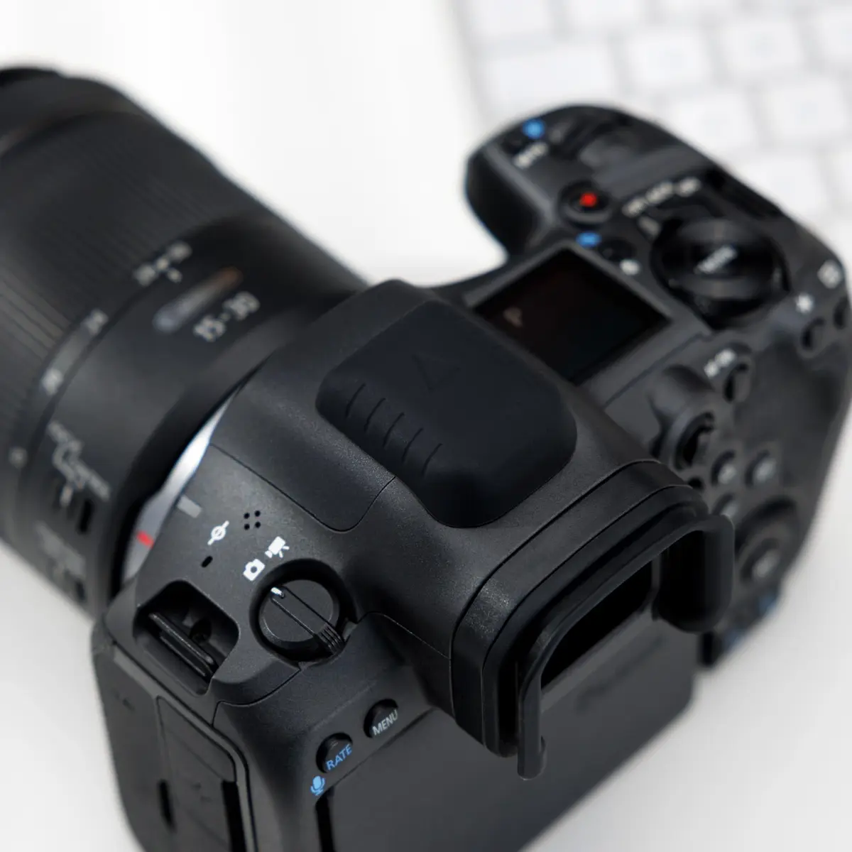JJC Camera ER-SC3 Hot Shoe Cover Cap for Canon EOS R6 R5 Mark II R50 V R1 R8 R7 | Dust & Impact Protection - view 6