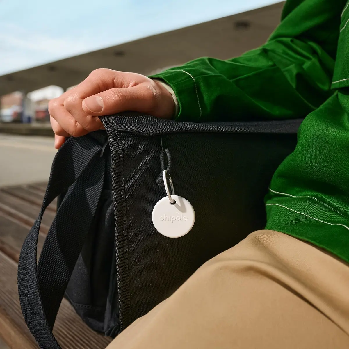 Chipolo POP Tracker Tag - Colorful, Loud Bluetooth Finder for iOS & Android - view 8