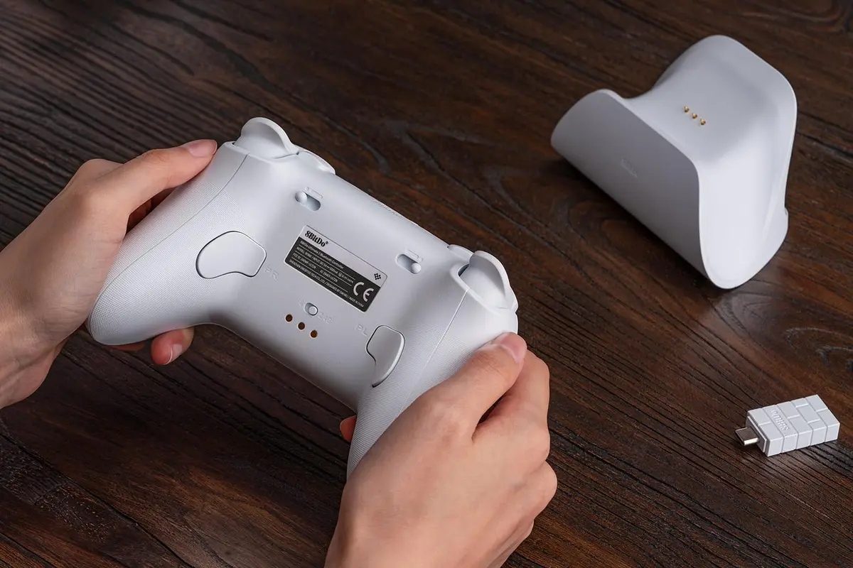 8Bitdo Ultimate 2 Bluetooth Controller for Switch & Windows PC | Pro Gaming with TMR Joysticks - view 5