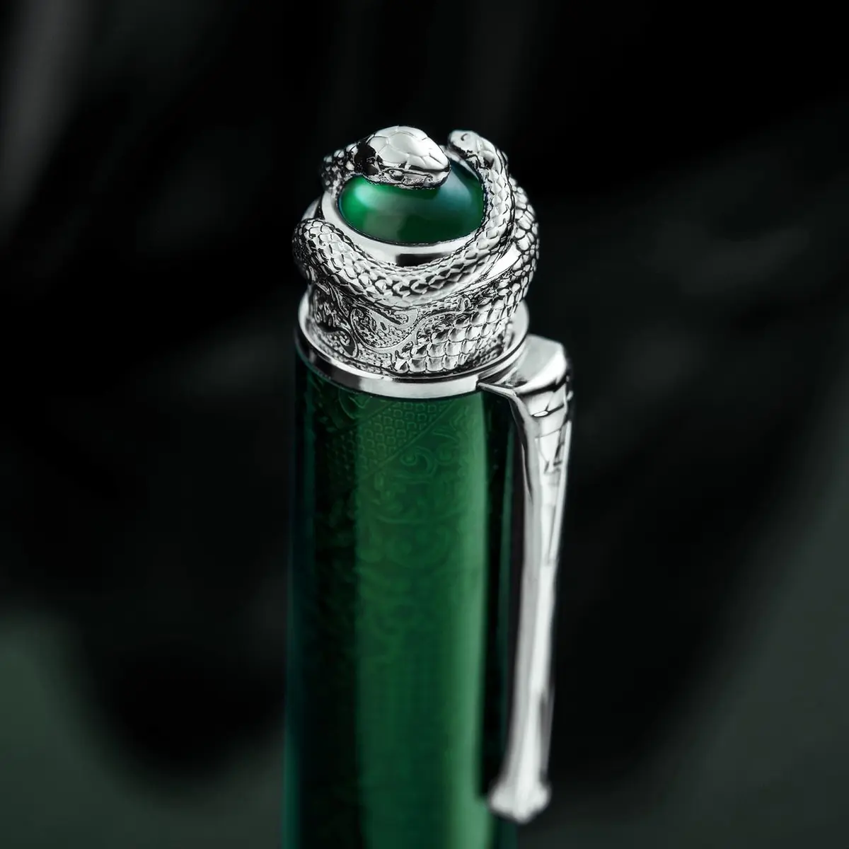 HONG DIAN N25 Fountain Pen Extra Fine Nib Snake Carving | Emerald Green - view 6