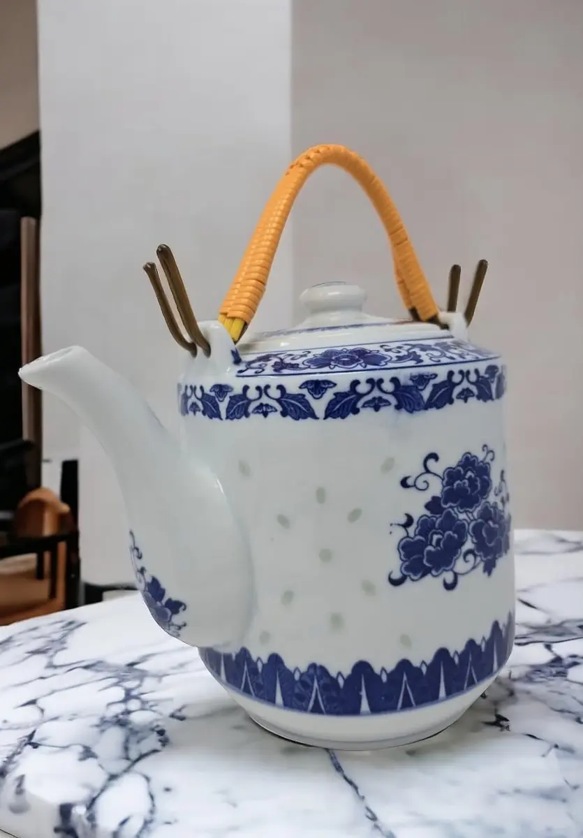 Festcool 64 oz Blue and White Porcelain Teapot | 6-Cup Tea Pot for Daily Use & Collection - view 6