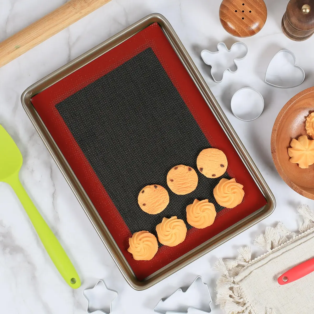 Amyandone Perforated Silicone Baking Mats for Quarter Sheet 2 Pcs | Non-Stick, Reusable, 8.3x11.8 inch, Compatible with 9x13 Cookie Sheet - view 7