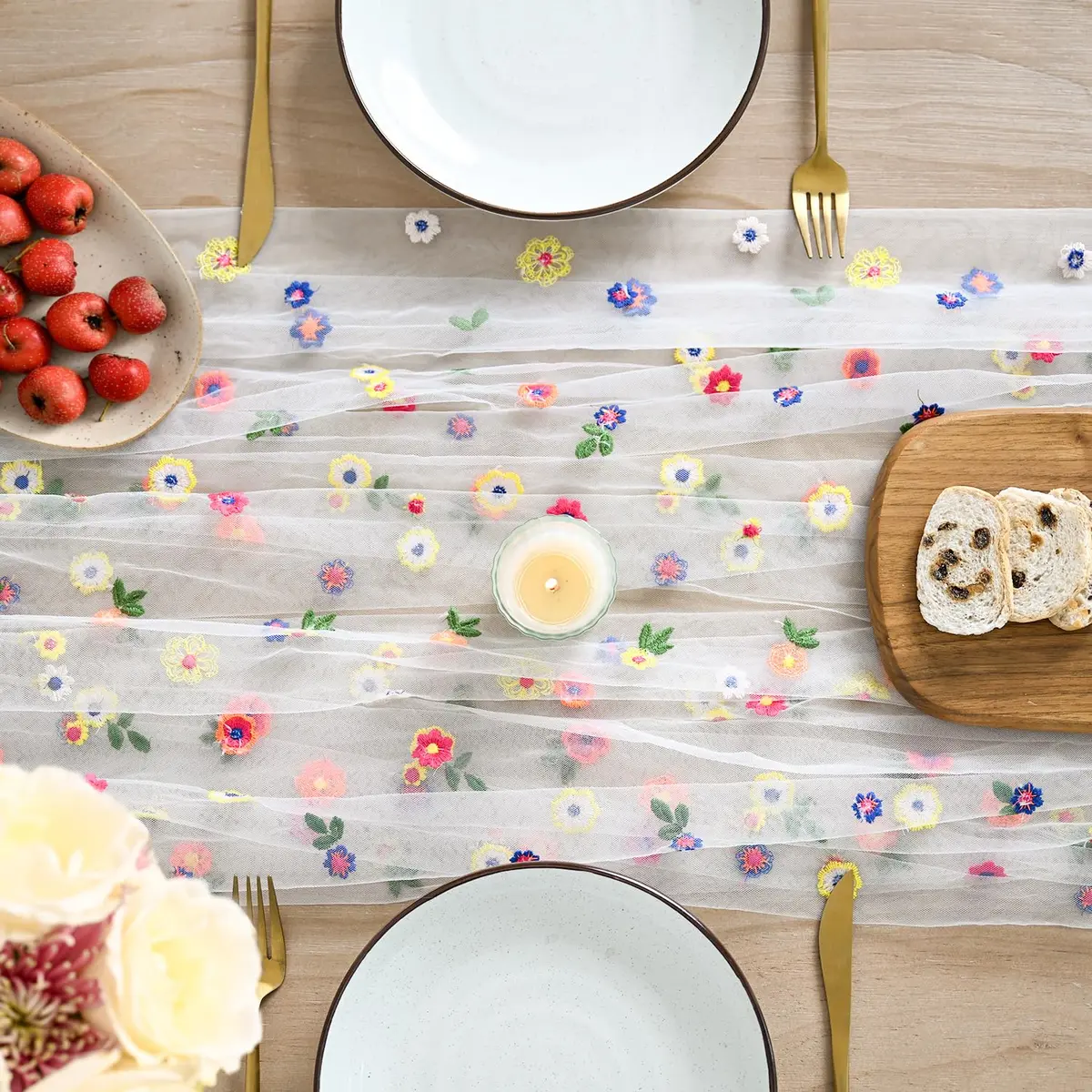 Artoid Mode Embroidery Daisy Gauze Table Runner 71cm x 305cm | Rustic Floral Home Decor - view 2