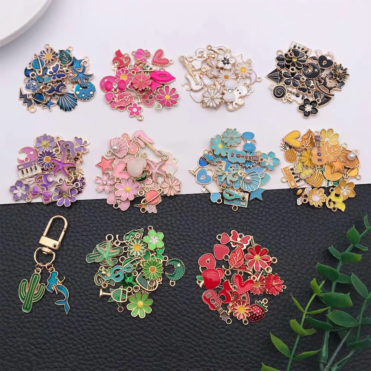 YouLuo Jewelry Charms Assorted Gold Plated Enamel 100pcs | Creative DIY Jewelry Supplies - view 8