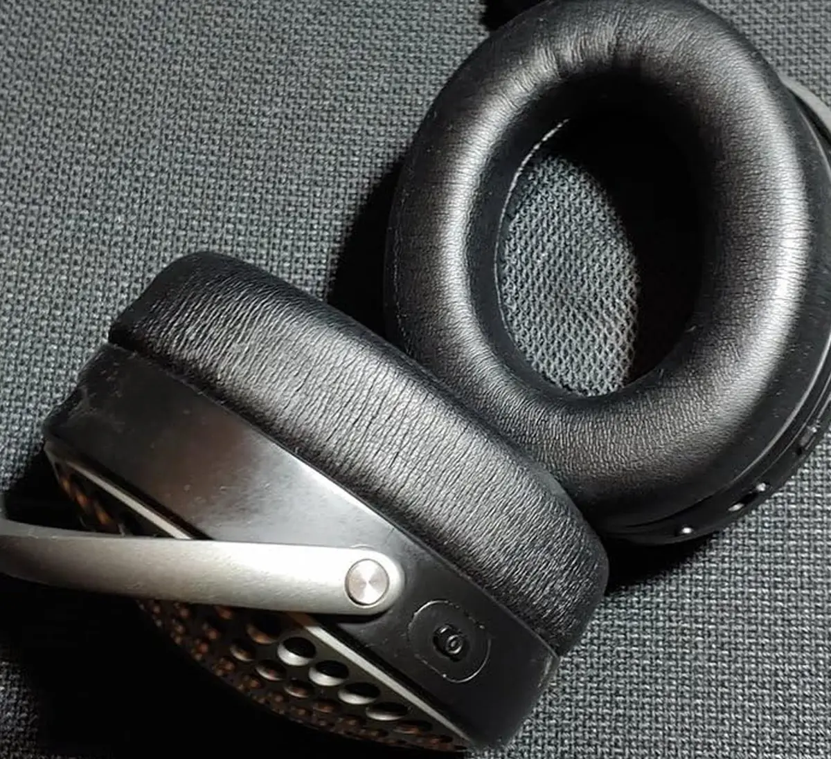 DowiTech Earpads Replacement for Focal Bathys Bluetooth Headphones | Enhanced Comfort & Noise Isolation - view 7