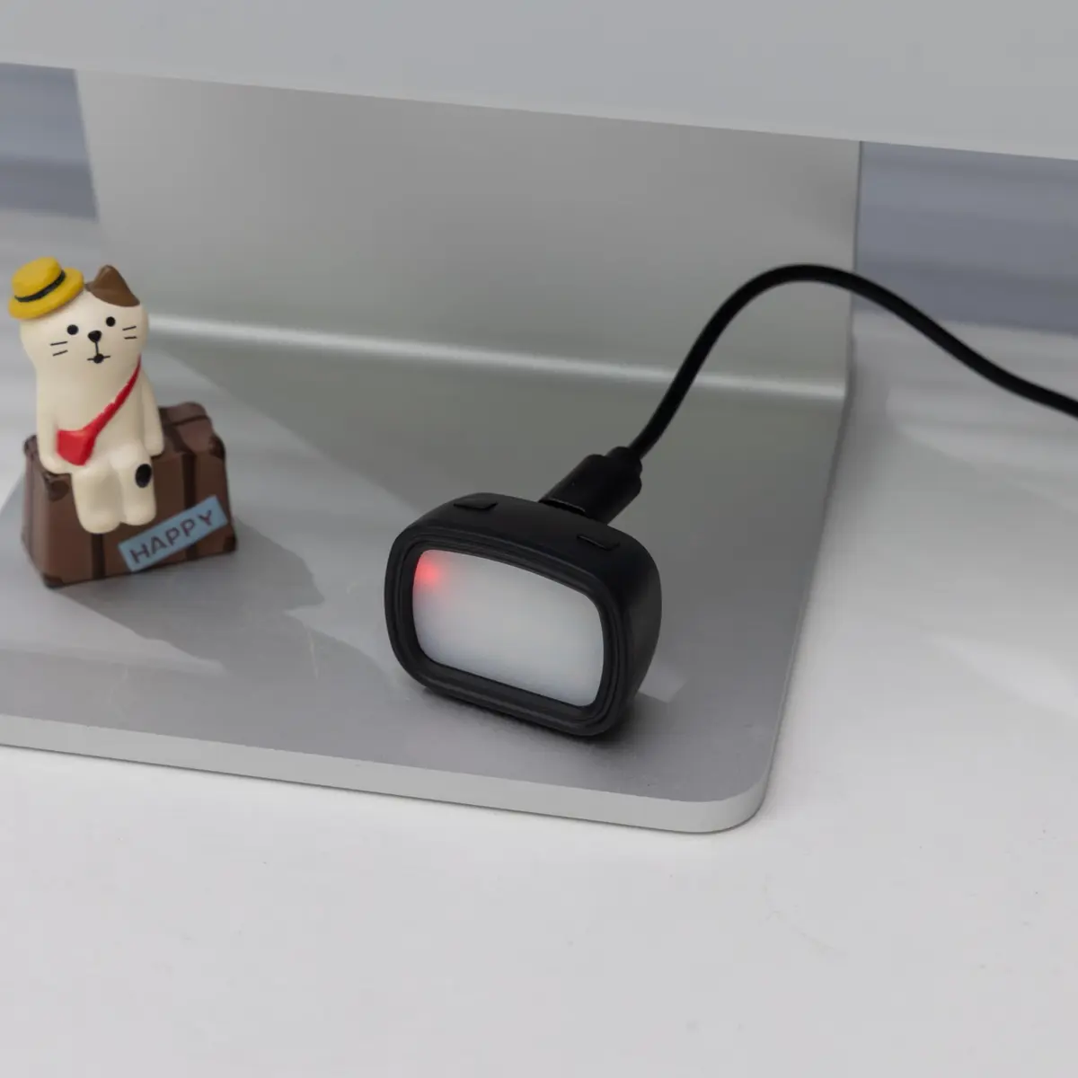 JJC Magnetic Mini LED Light for Camera & Vlog | 3 Color Modes, Rechargeable, Lightweight 15g - view 5