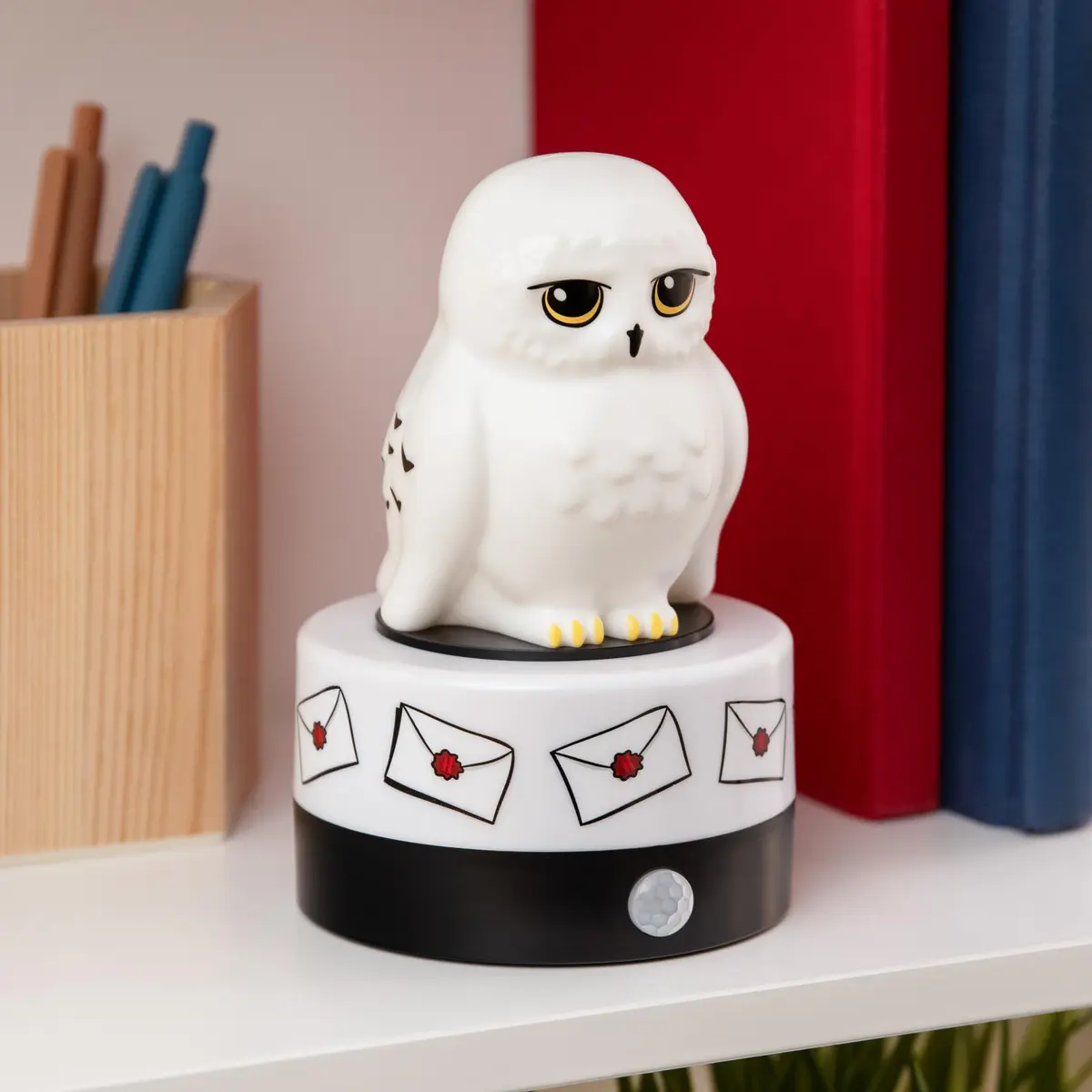 Paladone Hedwig Motion Sensor Room Guard and Night Light, Officially Licensed Harry Potter LED Lamp and Security Alarm | 15.8 cm (6.22") Tall - view 2