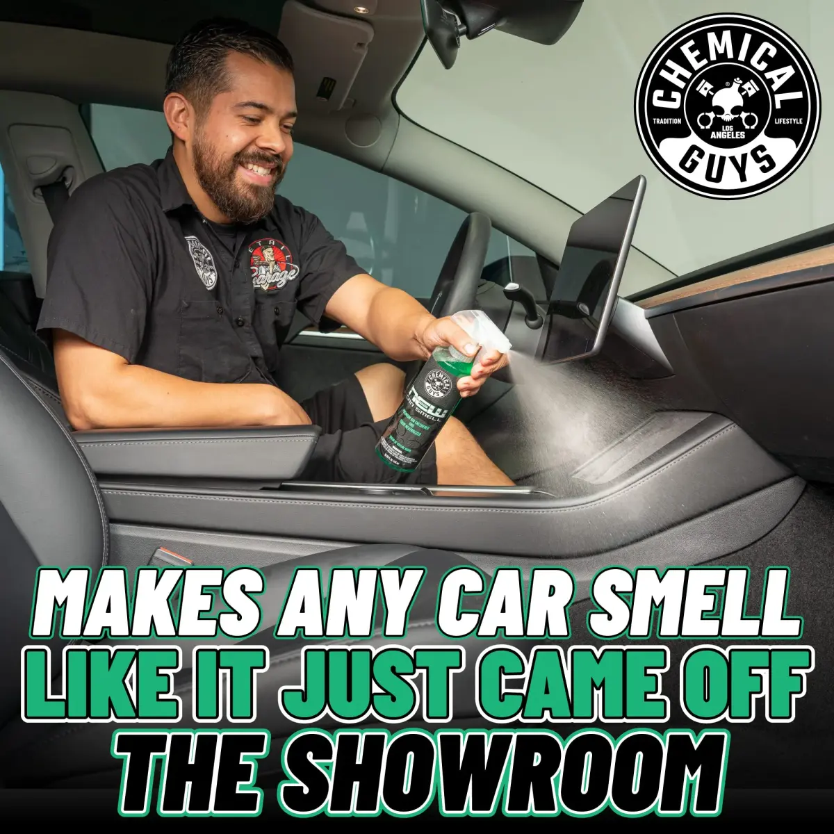 Chemical Guys New Car Smell Air Freshener & Odor Neutralizer 4 oz (120 ml) Bottles | 3 Pack - view 2