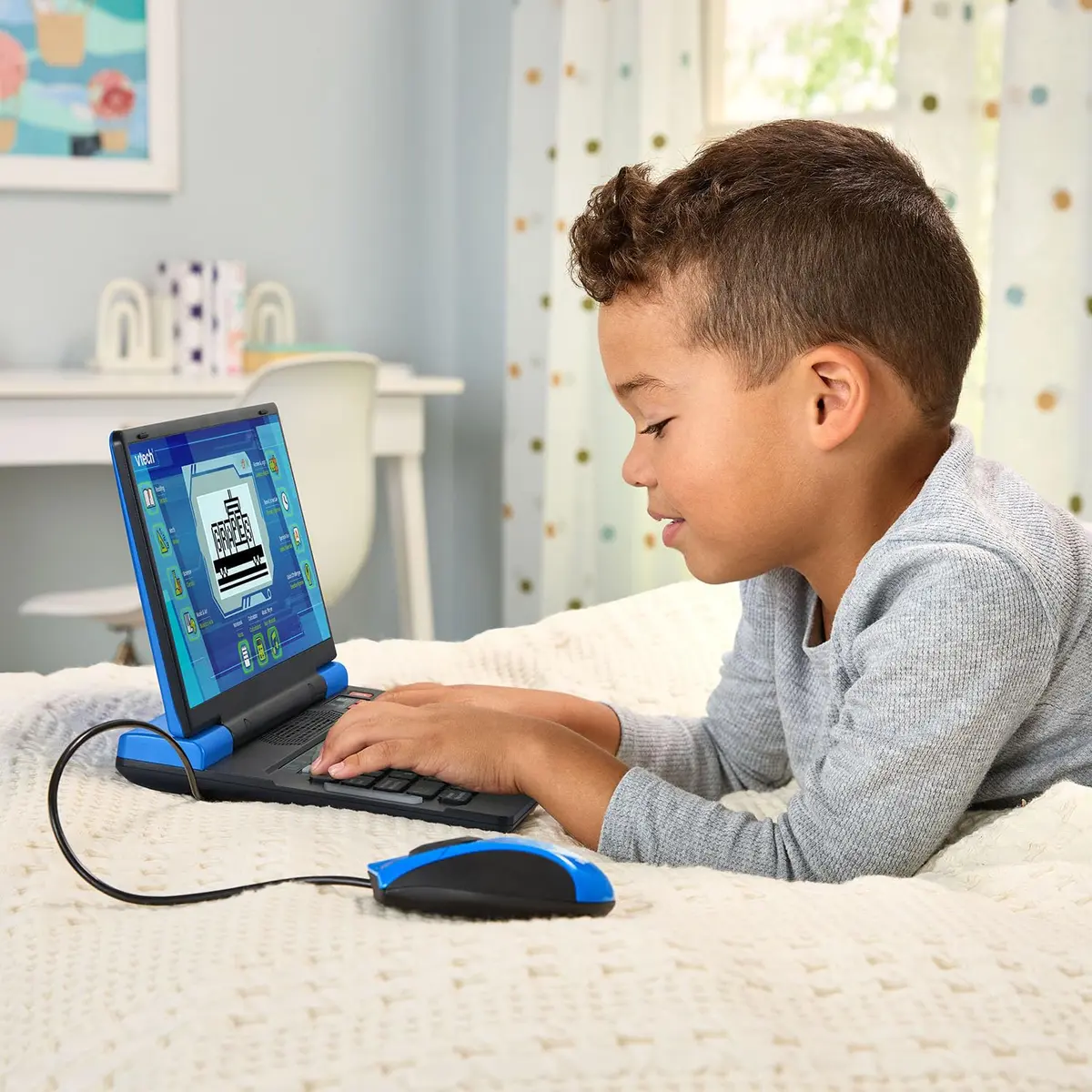 VTech Genio Bilingual JuniorBook Learning Laptop for Kids | Educational & Bilingual Toy (11.3" x 7.5" x 1.4") - view 5