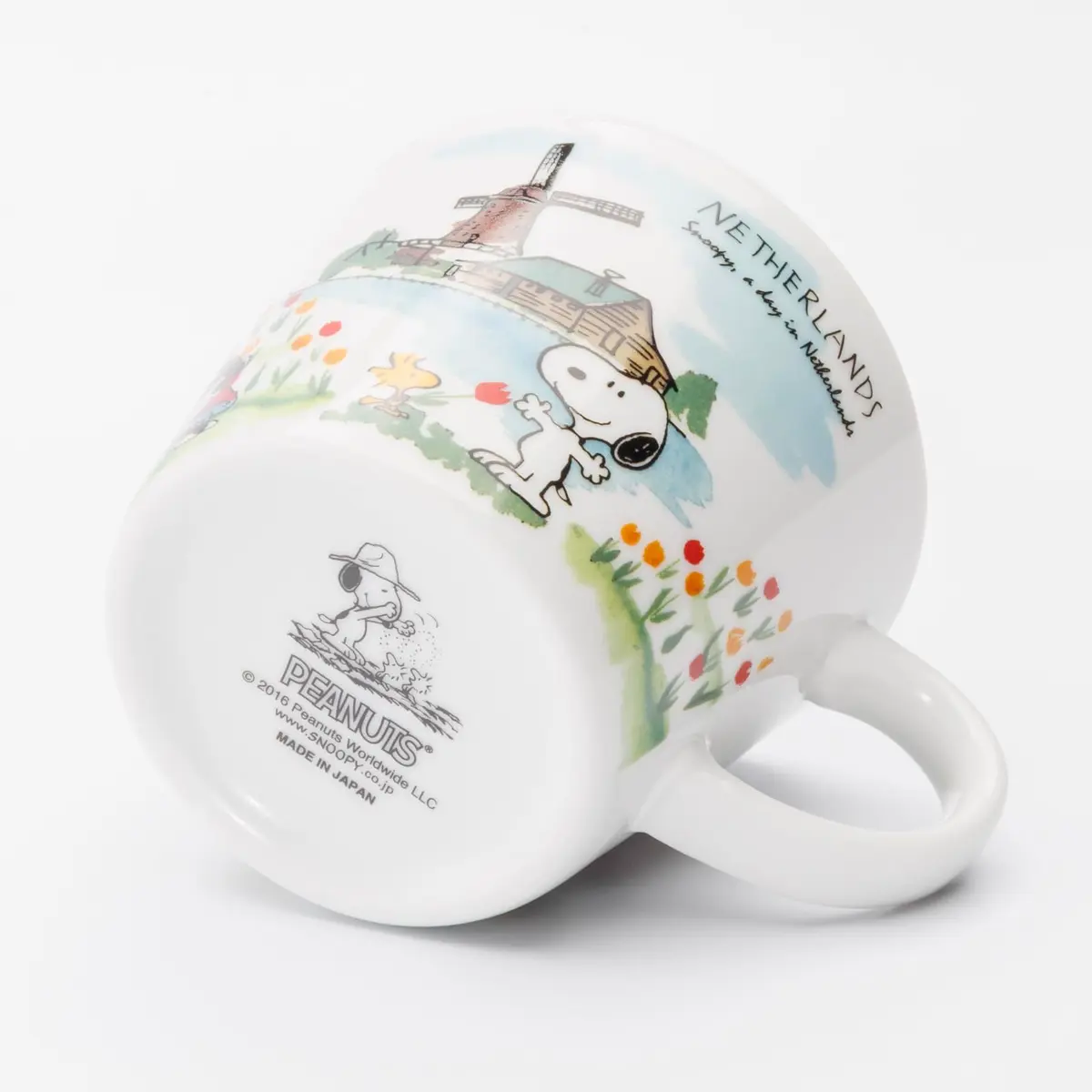 シミズ陶業(Shimizutougyou) Peanuts World Travel Dutch Mug Cup 340ml | Microwave & Dishwasher Safe - view 6