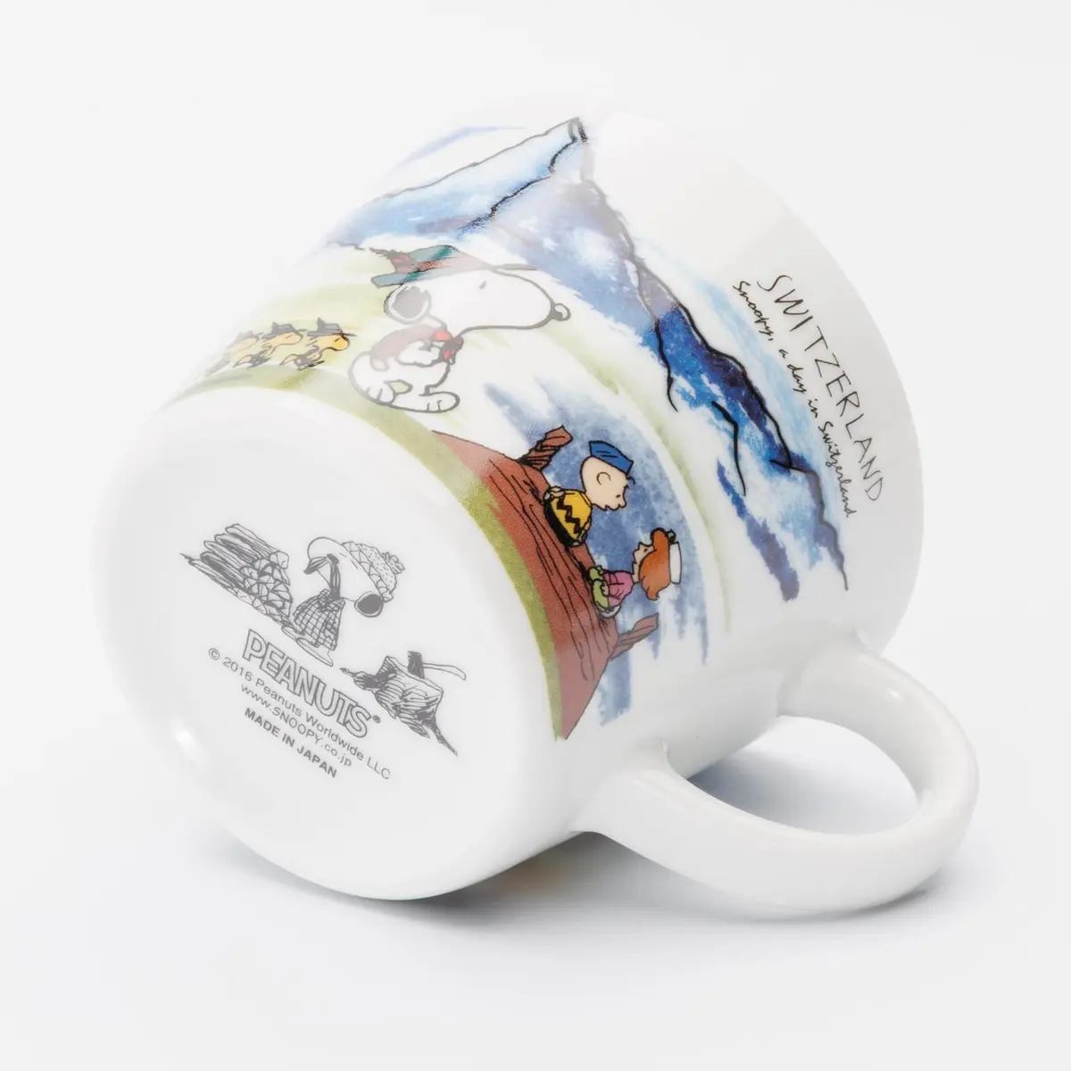 シミズ陶業(Shimizutougyou) Snoopy World Travel Switzerland Mug 340ml | Microwave & Dishwasher Safe - view 6