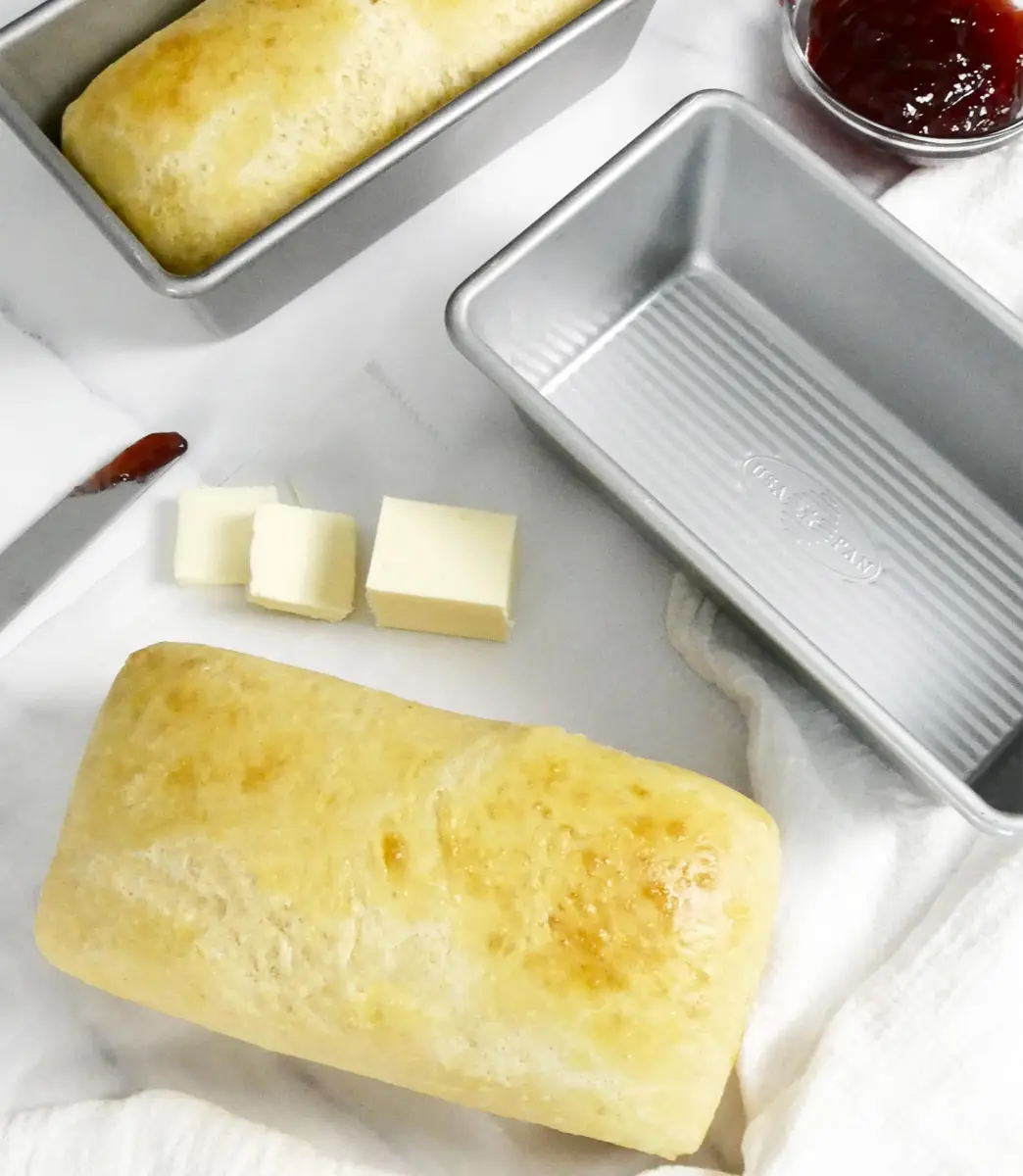 USA Pan Seamless Nonstick Standard Bread Loaf Pan 8.5 x 4.5 x 2.75 Inches (21.6 x 11.4 x 7 cm) - Pack of 6 | Professional Grade Aluminized Steel - view 3