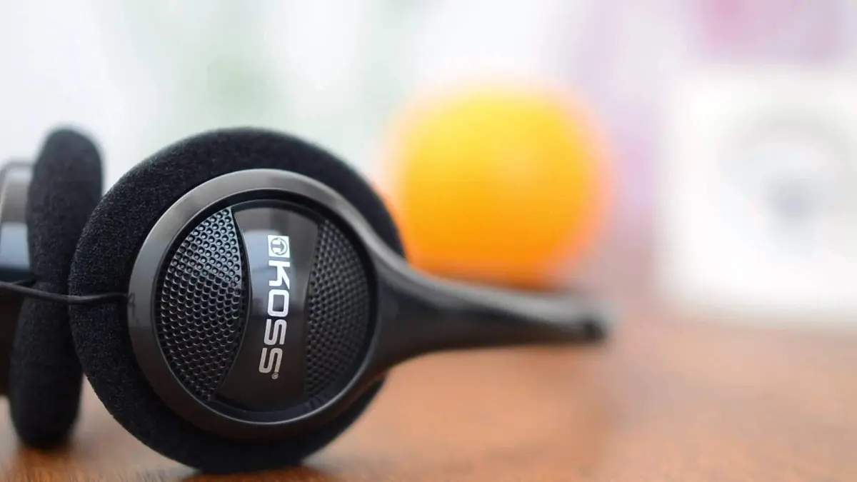 Koss KPH7 Lightweight Portable Headphones, Black (Pack of 6) | 4 ft Cord, 32 Ohm Impedance - view 4