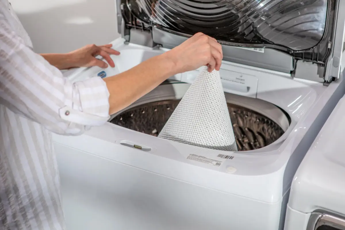 Duck Select Grip Shelf Liner Black 288in (731.5cm) | Non-Adhesive, Machine Washable, Non-Slip - view 5