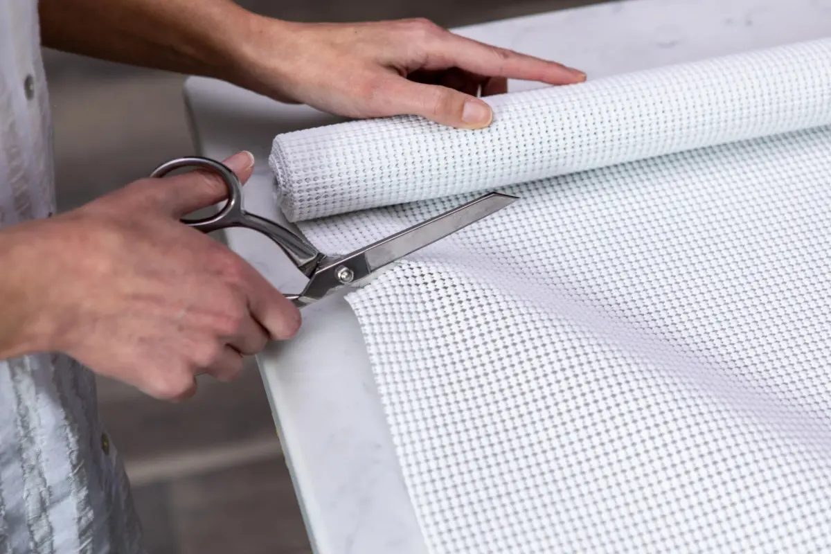 Duck Select Grip Shelf Liner Black 288in (731.5cm) | Non-Adhesive, Machine Washable, Non-Slip - view 2