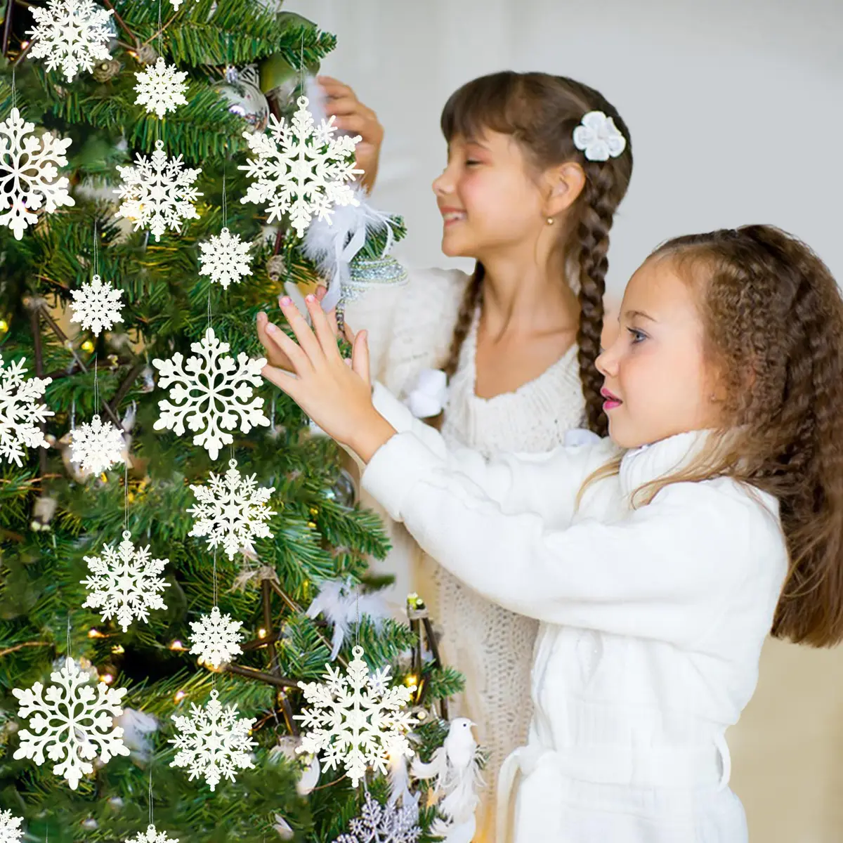 GuassLee Hanging Ornaments 36pcs | White Flocked Snowflakes for Xmas & Winter Wonderland (70-120 chars) - view 7