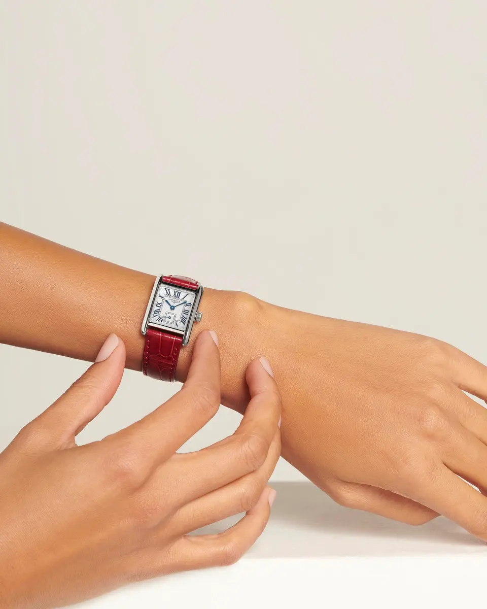 Longines MINI Dolcevita Quartz Watch 29mm x 21.5mm | Classic Elegant Timepiece for Women - view 2