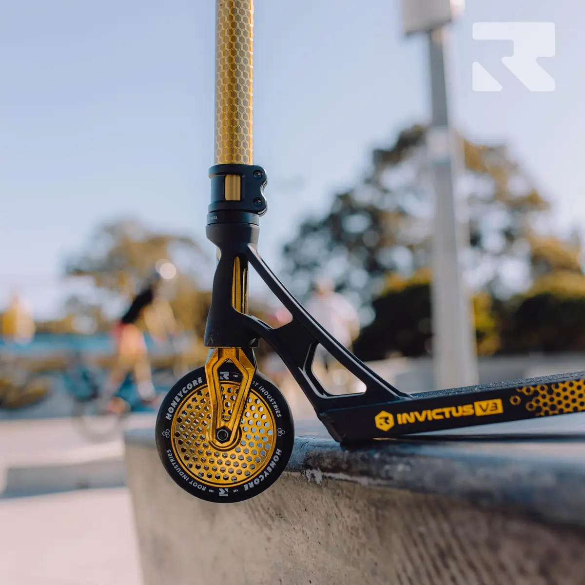 Root Industries Invictus Complete Pro Scooter – 120mm Honeycore Wheels, Chromolite Bars, HIC Compression & Cut-Out Deck (Burnt Gold) | Lightweight & Durable - view 7