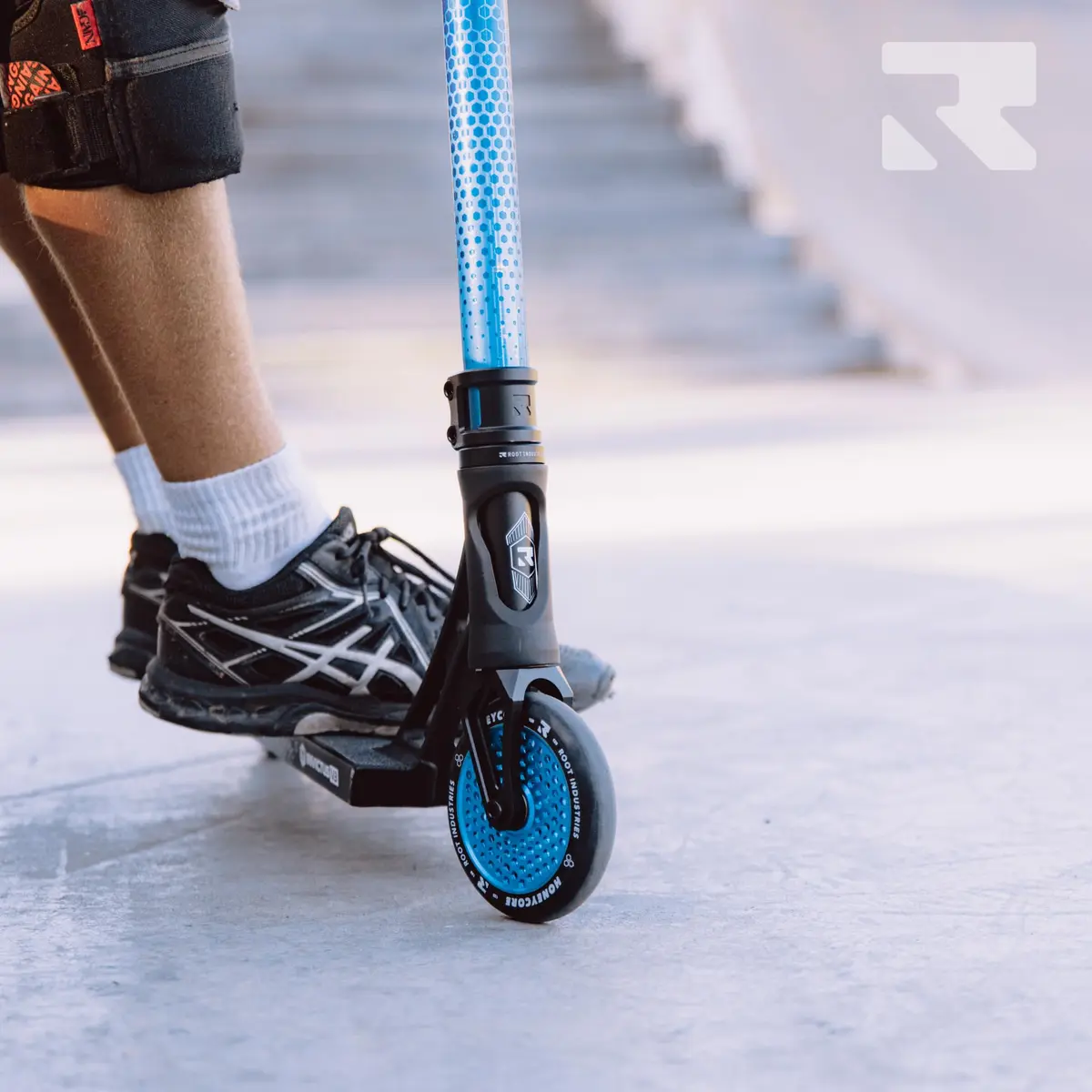 Root Industries Invictus Complete Pro Scooter – 120mm Honeycore Wheels, Chromolite Bars, HIC Compression & Cut-Out Deck | Pro Stunt Scooter for Adults & Kids - view 7