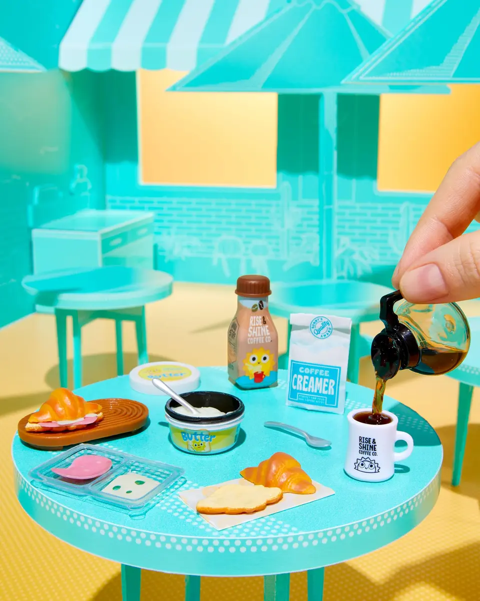 MGA's Miniverse Make It Mini Café Series 6 or Series 7 | DIY Mini Food Mystery Capsule Ages 8+ - view 9