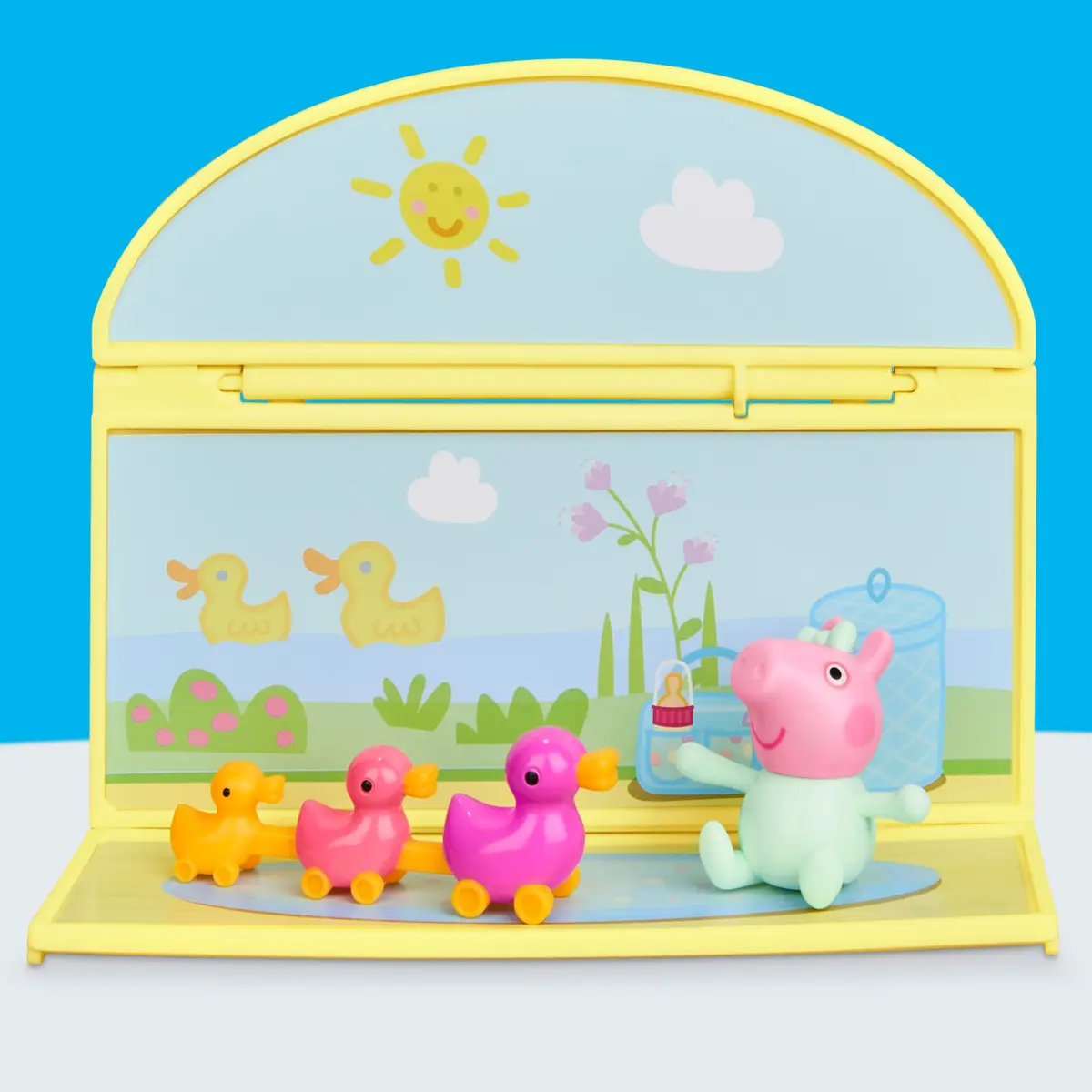 Peppa Pig Evie's Nursery Set with 1 Figure and 7 Accessories | Preschool Toy for Girls and Boys 3+ - view 3